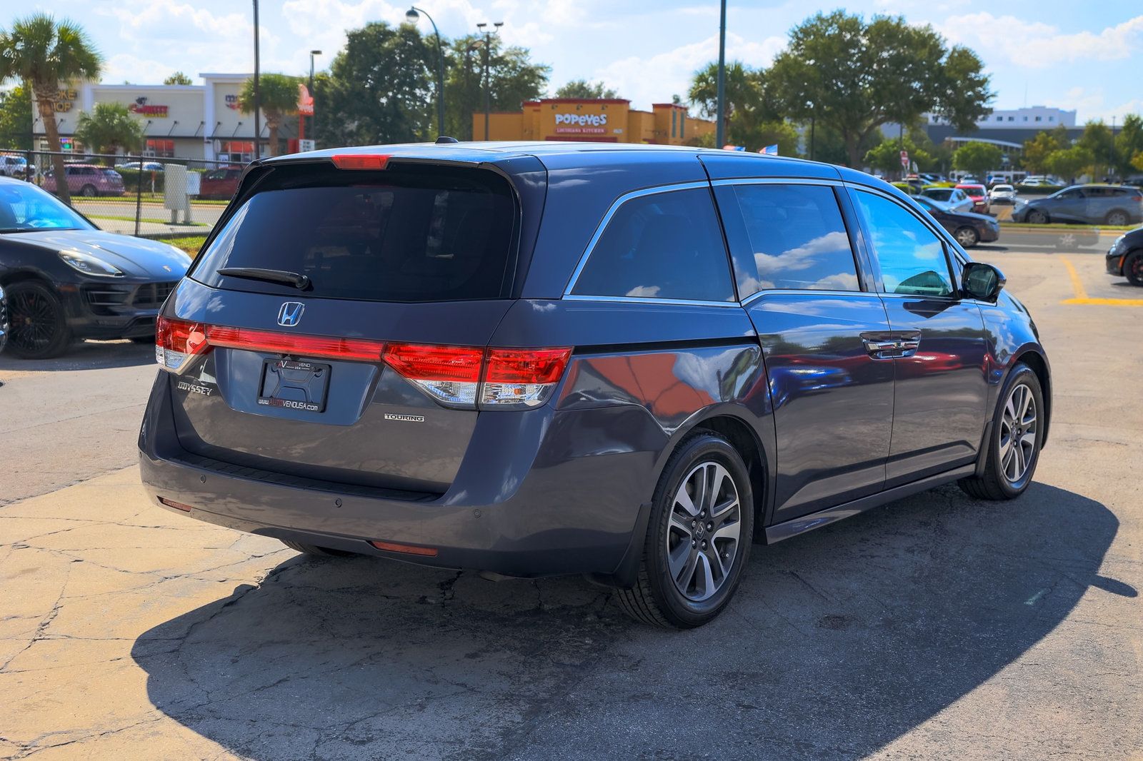 2016 Honda Odyssey Touring photo 13