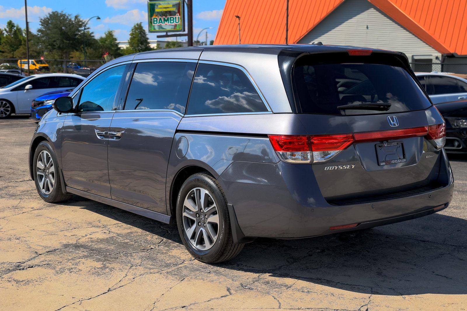 2016 Honda Odyssey Touring photo 7