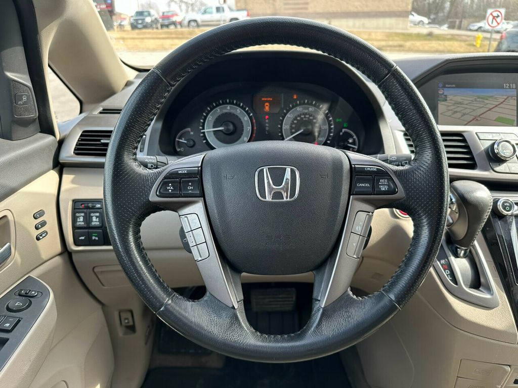 2016 Honda Odyssey 5dr Touring - 22316733 - 28