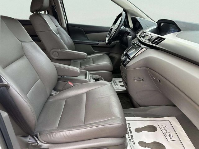 2016 Honda Odyssey 5dr Touring Elite - 23057771 - 24