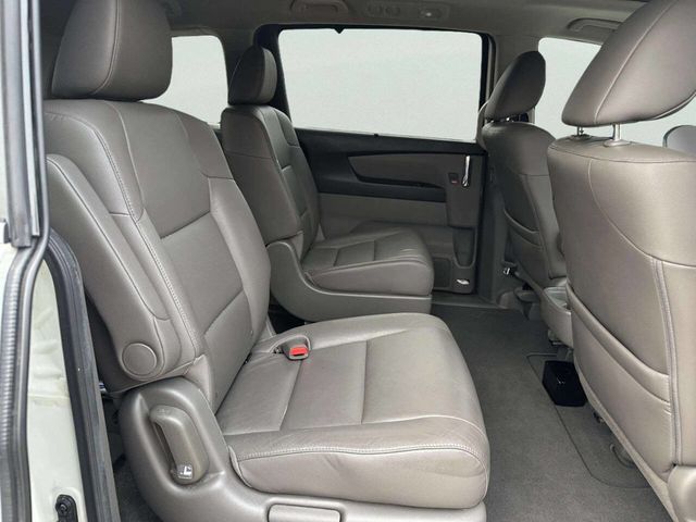 2016 Honda Odyssey 5dr Touring Elite - 23057771 - 26