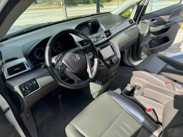 2016 Honda Odyssey 5dr Touring Elite - 22950377 - 3