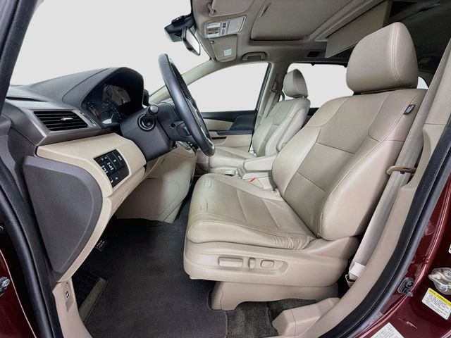 2016 Honda Odyssey 5dr Touring Elite - 23083923 - 19