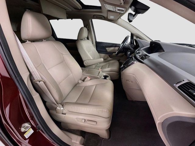 2016 Honda Odyssey 5dr Touring Elite - 23083923 - 29
