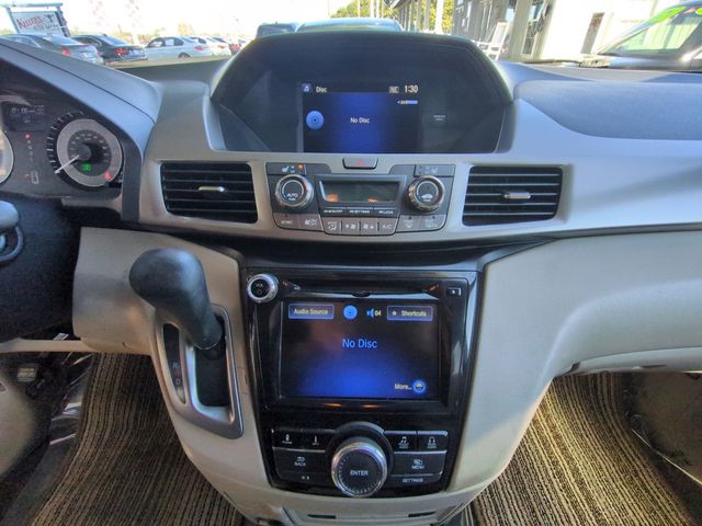 2016 Honda Odyssey EXL - 22941706 - 16