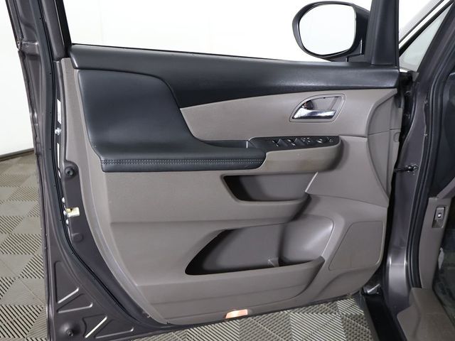 2016 Honda Odyssey EX-L - 23079206 - 24