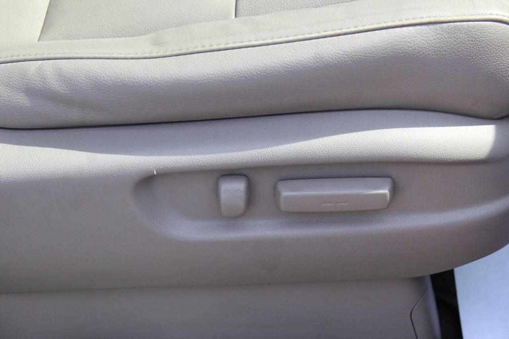 2016 Honda Odyssey EX L 4dr Mini Van - 22916435 - 23