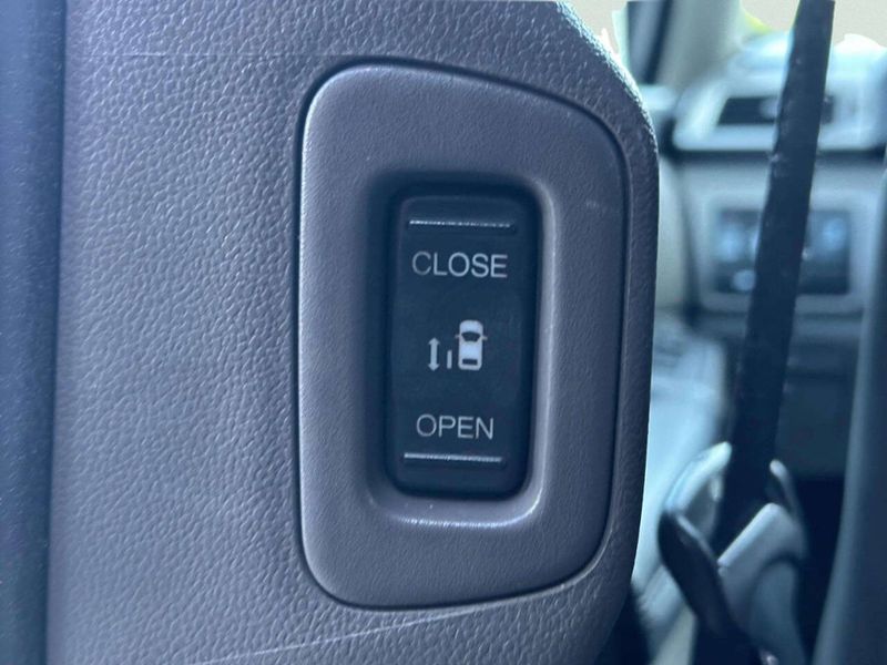 2016 Honda Odyssey EX L 4dr Mini Van - 23050436 - 11
