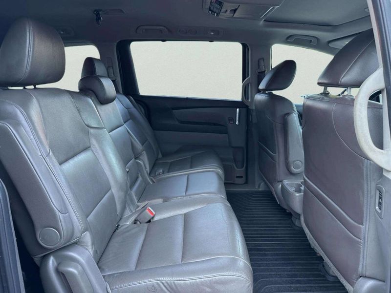 2016 Honda Odyssey EX L 4dr Mini Van - 23050436 - 18