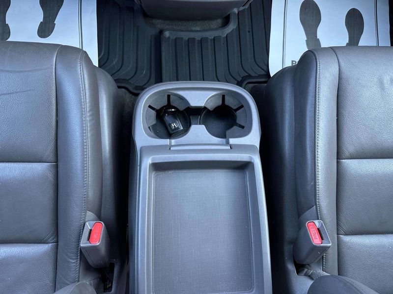 2016 Honda Odyssey EX L 4dr Mini Van - 23050436 - 21