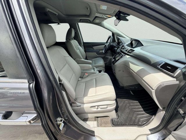 2016 Honda Odyssey EX L 4dr Mini Van - 23057196 - 29