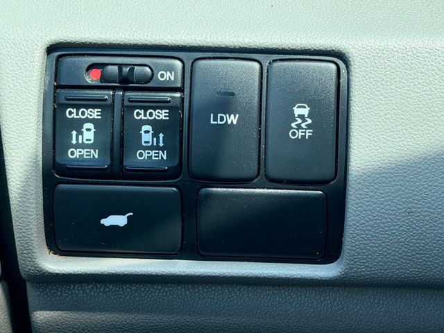 2016 Honda Odyssey EX L 4dr Mini Van - 23057196 - 36