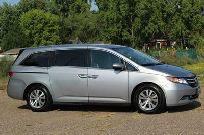 2016 Honda Odyssey - 5FNRL5H40GB087834