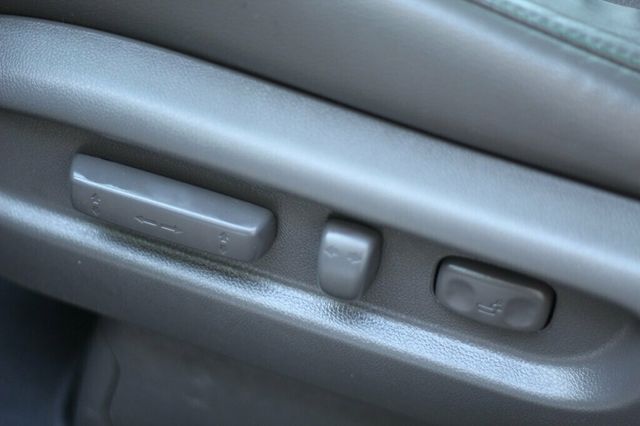 2016 Honda Odyssey ONE OWNER EXL W/ MOONROOF, LEATHER - 22989333 - 26