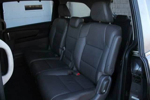2016 Honda Odyssey ONE OWNER EXL W/ MOONROOF, LEATHER - 22989333 - 28
