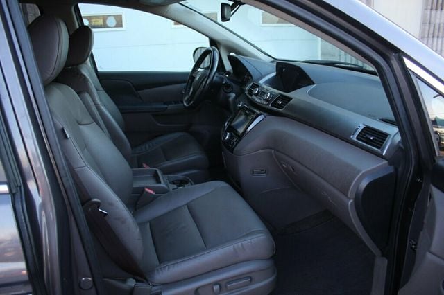 2016 Honda Odyssey ONE OWNER EXL W/ MOONROOF, LEATHER - 22989333 - 7