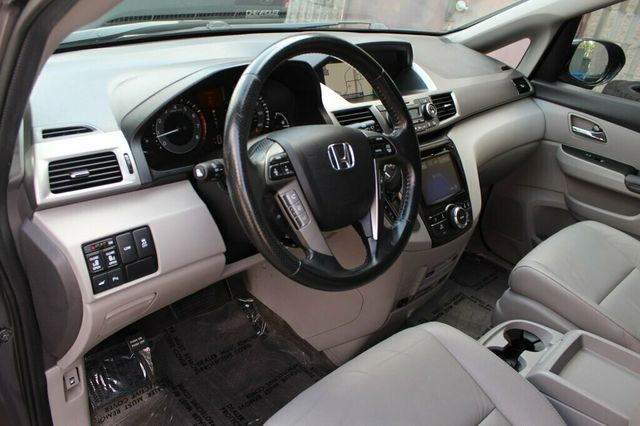 2016 Honda Odyssey ONE OWNER TOURING DVD, NAVIGATION, MOONROOF - 23042579 - 25