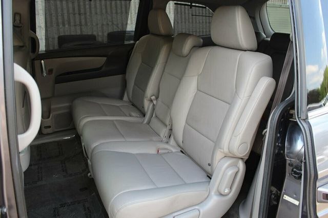 2016 Honda Odyssey ONE OWNER TOURING DVD, NAVIGATION, MOONROOF - 23042579 - 26