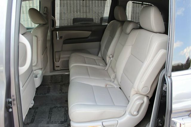 2016 Honda Odyssey ONE OWNER TOURING DVD, NAVIGATION, MOONROOF - 23042579 - 27