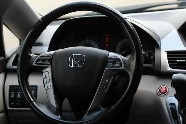 2016 Honda Odyssey ONE OWNER TOURING DVD, NAVIGATION, MOONROOF - 23042579 - 29
