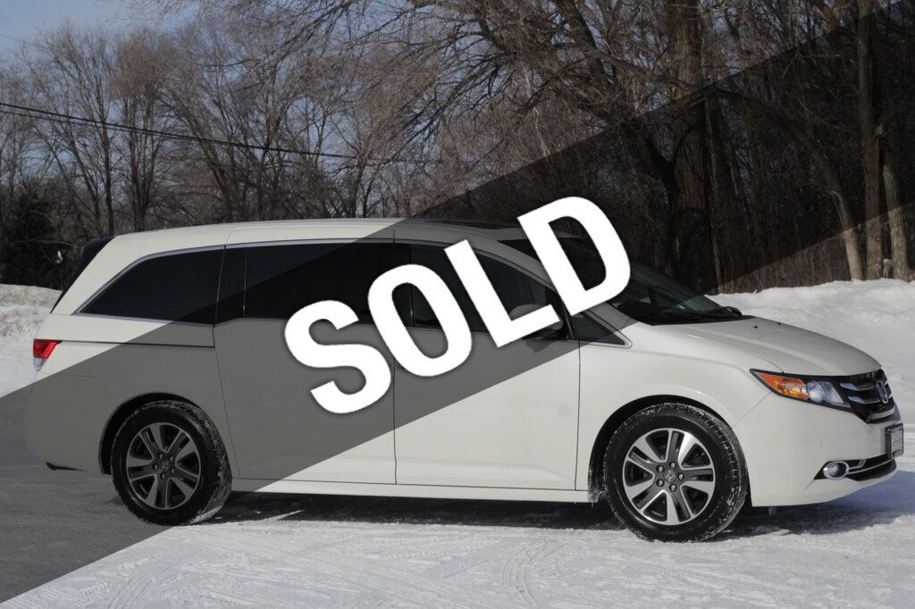 2016 Honda Odyssey ONE OWNER TOURING W/ NAVIGATION, LEATHER MOONROOF - 22976092 | Video 1