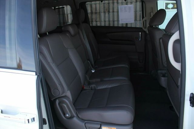 2016 Honda Odyssey ONE OWNER TOURING W/ NAVIGATION, LEATHER MOONROOF - 22976092 - 10