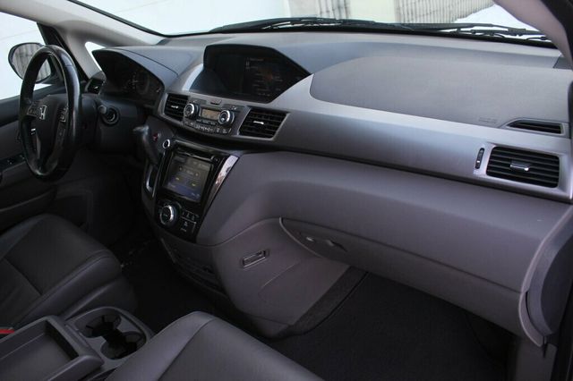 2016 Honda Odyssey ONE OWNER TOURING W/ NAVIGATION, LEATHER MOONROOF - 22976092 - 8