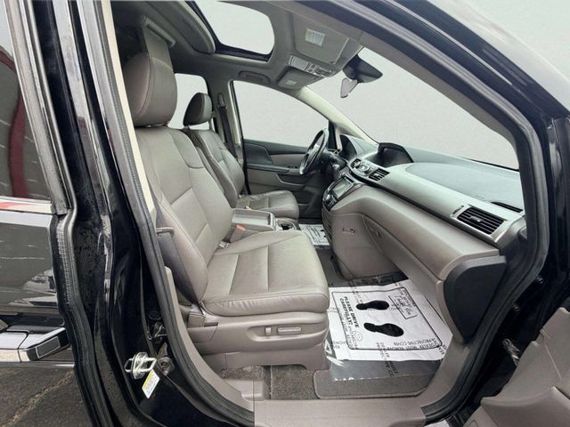 2016 Honda Odyssey Touring 4dr Mini Van - 23046919 - 28