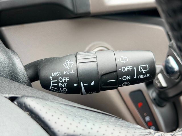 2016 Honda Odyssey Touring 4dr Mini Van - 23046919 - 33