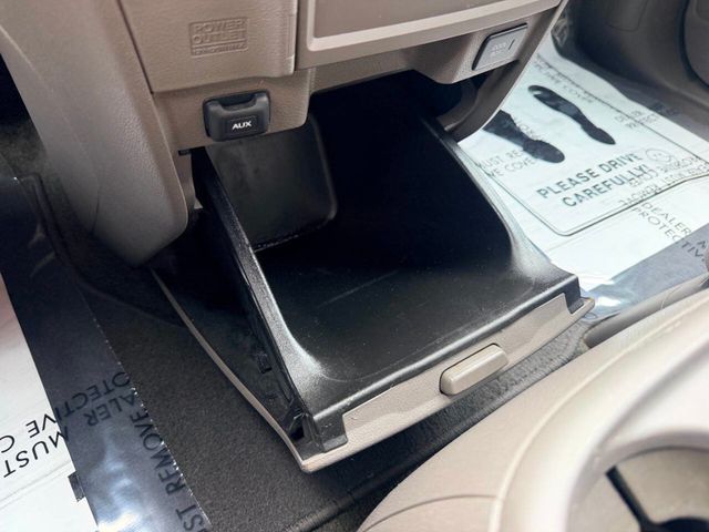 2016 Honda Odyssey Touring 4dr Mini Van - 23046919 - 44