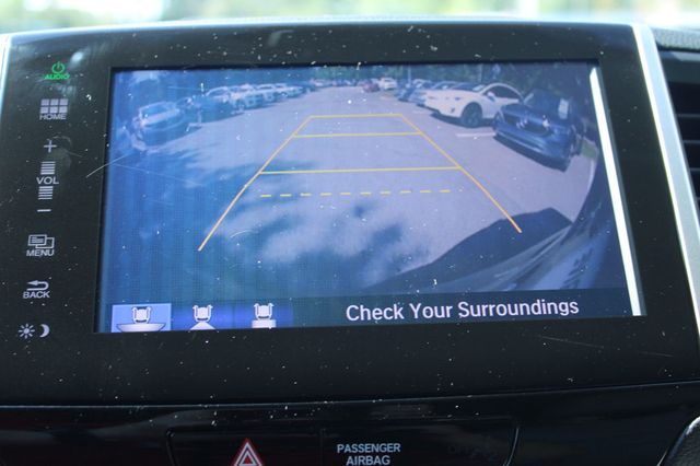 2016 Honda Pilot 2WD 4dr Touring w/RES & Navi - 23072922 - 17