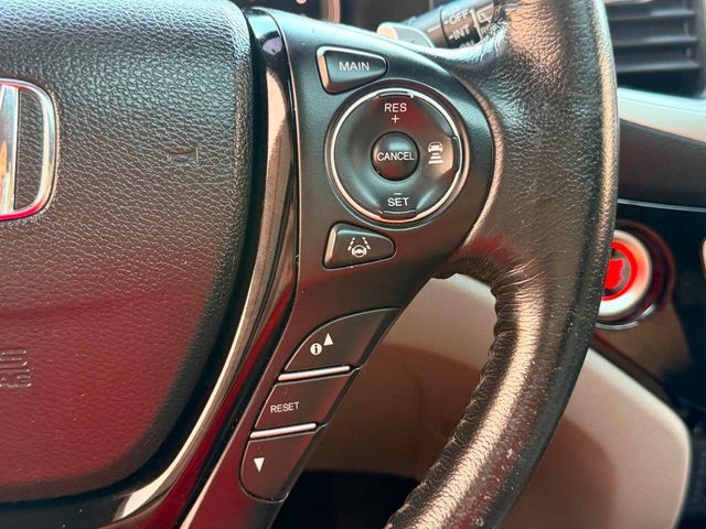 2016 Honda Pilot AWD 4dr Elite w/RES & Navi - 23054067 - 37
