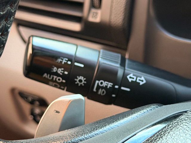 2016 Honda Pilot AWD 4dr Elite w/RES & Navi - 23054067 - 39