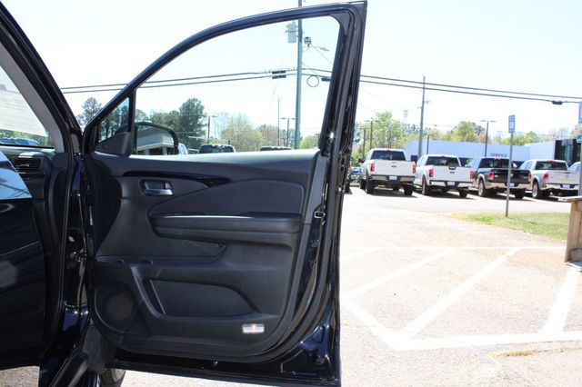 2016 Honda Pilot AWD 4dr Elite w/RES & Navi - 23010990 - 32