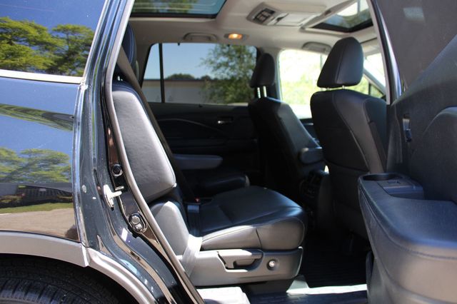 2016 Honda Pilot AWD 4dr Elite w/RES & Navi - 23010990 - 35