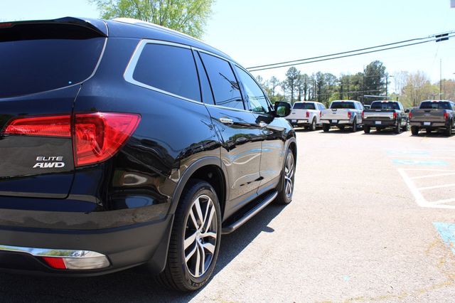 2016 Honda Pilot AWD 4dr Elite w/RES & Navi - 23010990 - 37