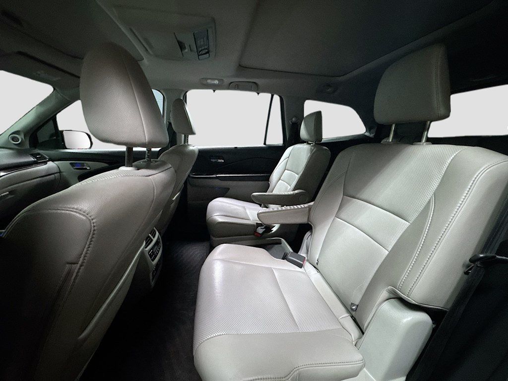 2016 Honda Pilot AWD 4dr Elite w/RES & Navi - 22975728 - 14