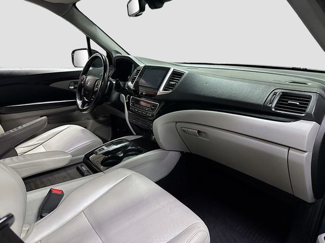 2016 Honda Pilot AWD 4dr Elite w/RES & Navi - 22975728 - 19