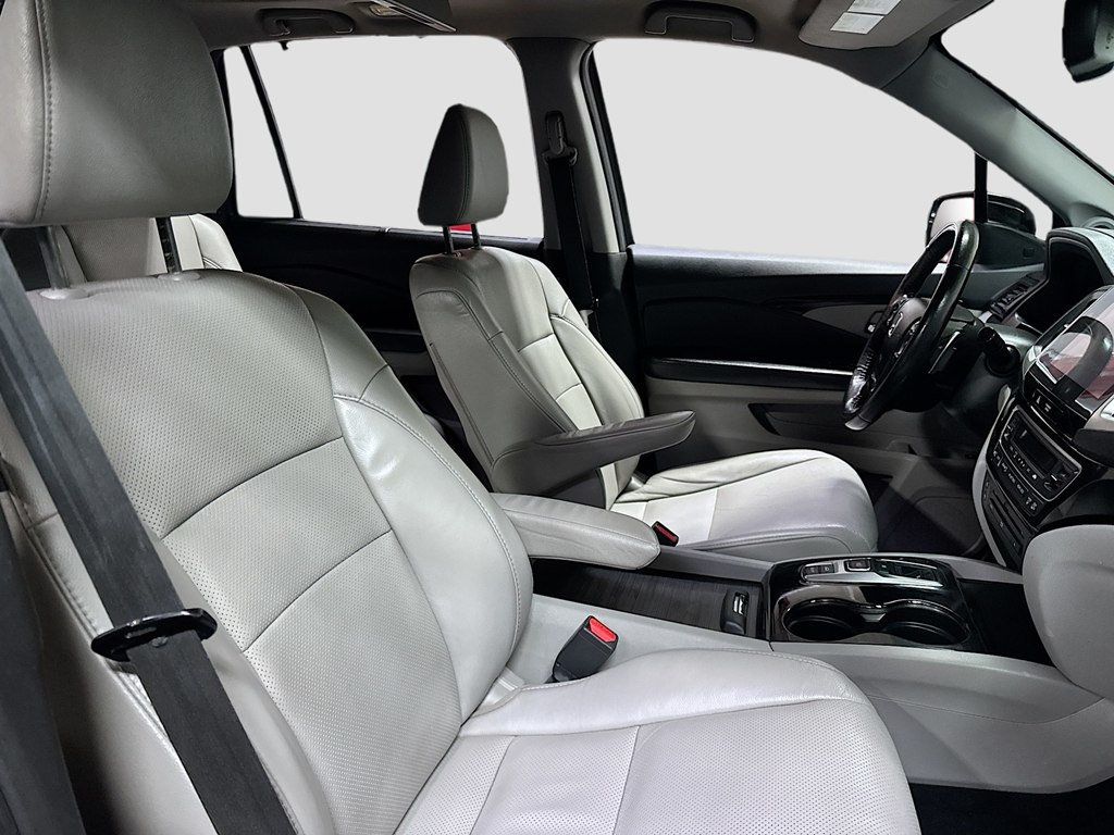 2016 Honda Pilot AWD 4dr Elite w/RES & Navi - 22975728 - 20