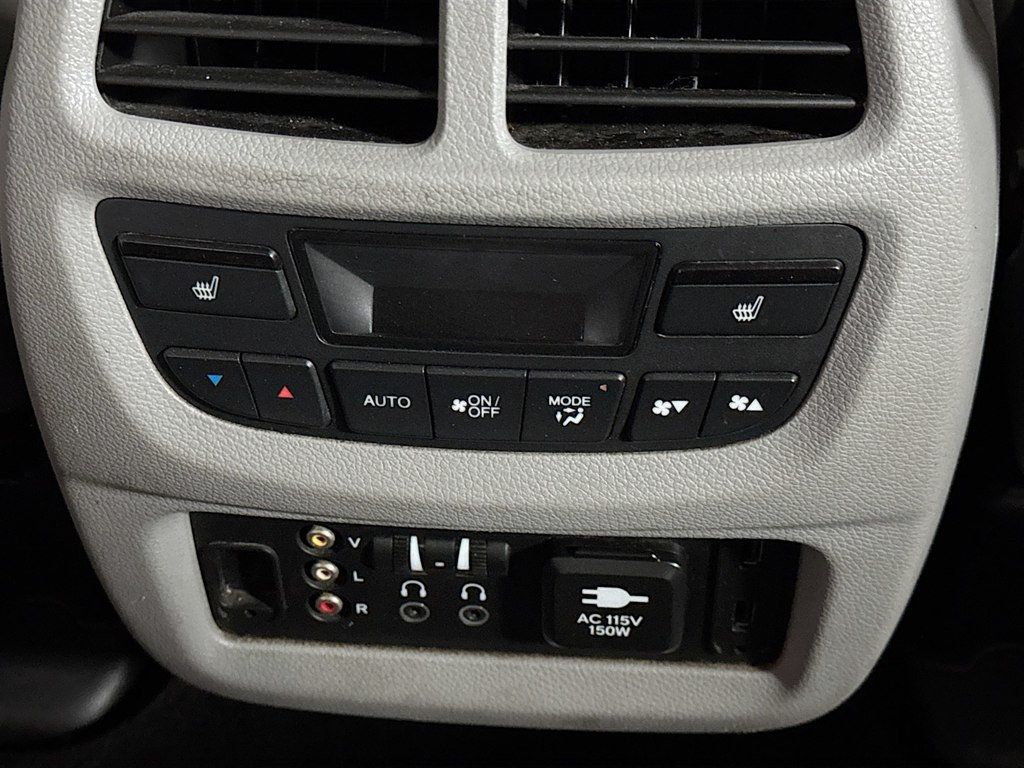 2016 Honda Pilot AWD 4dr Elite w/RES & Navi - 22975728 - 26