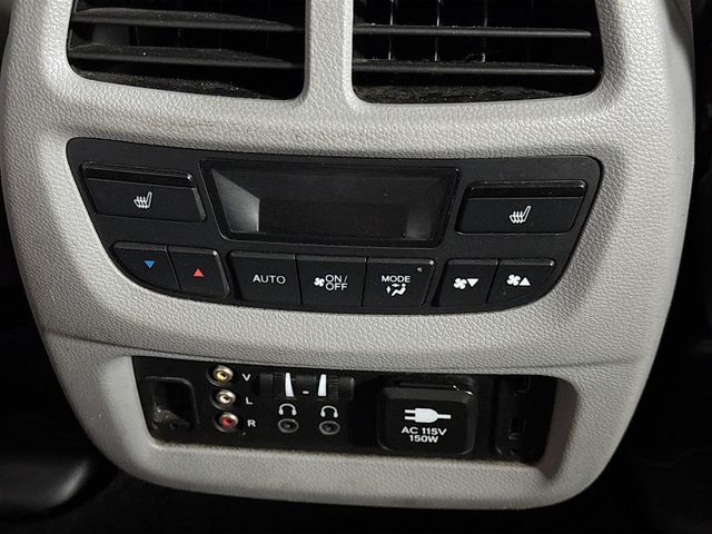 2016 Honda Pilot AWD 4dr Elite w/RES & Navi - 22975728 - 26