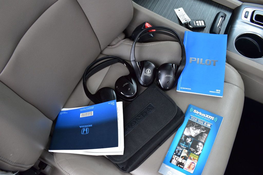 2016 Honda Pilot EX-L photo 12