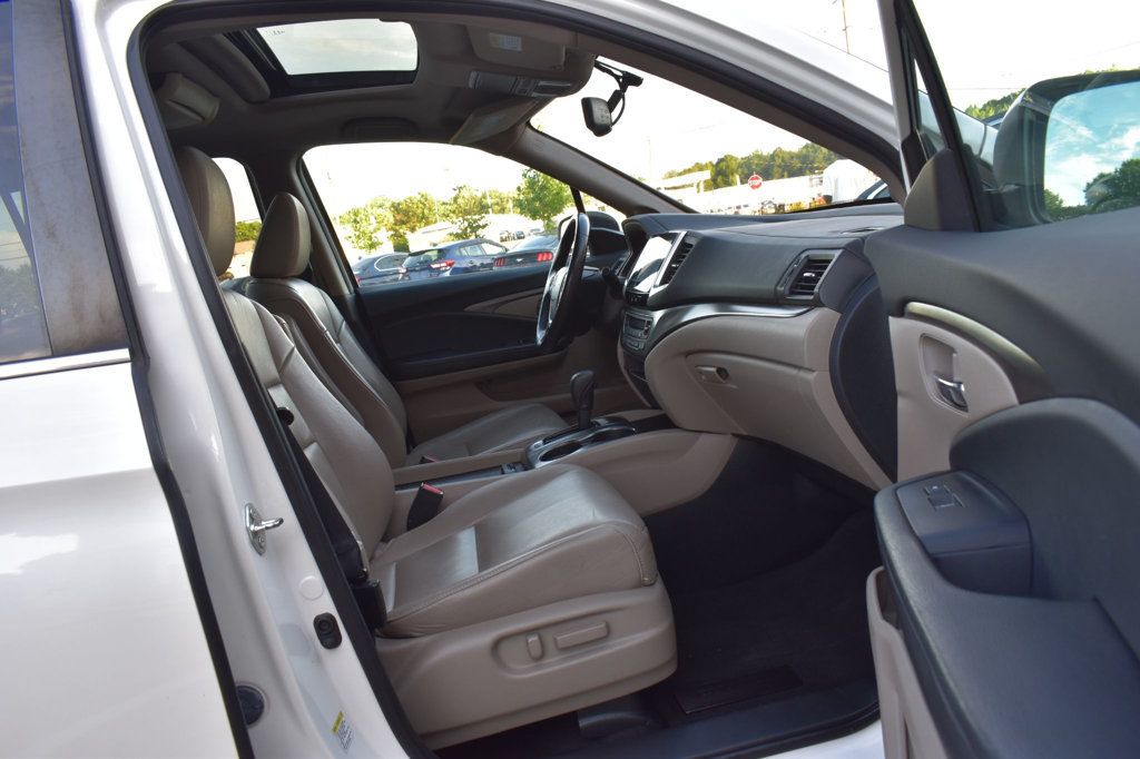 2016 Honda Pilot EX-L photo 15