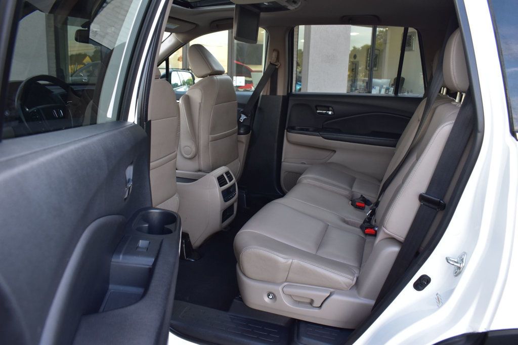 2016 Honda Pilot EX-L photo 18