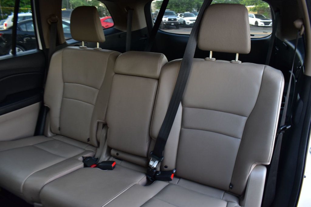 2016 Honda Pilot EX-L photo 19