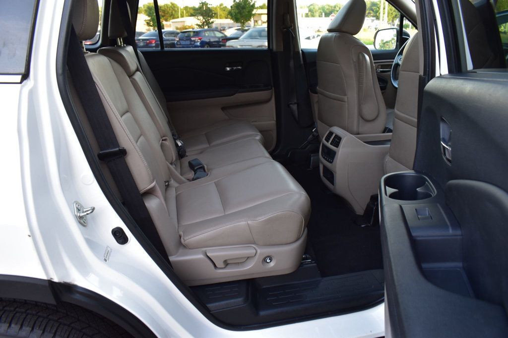 2016 Honda Pilot EX-L photo 21