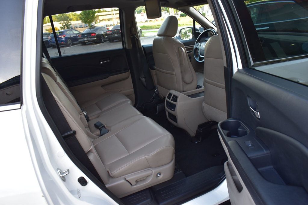 2016 Honda Pilot EX-L photo 23