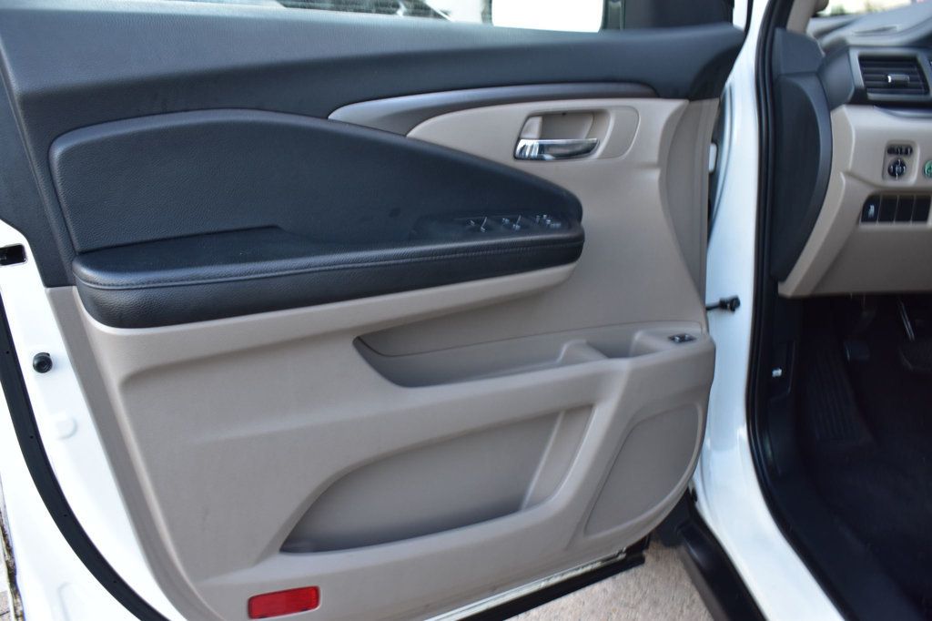 2016 Honda Pilot EX-L photo 41