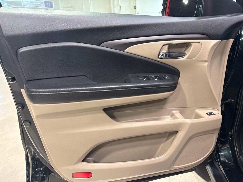 2016 Honda Pilot AWD 4dr EX-L - 23045733 - 17