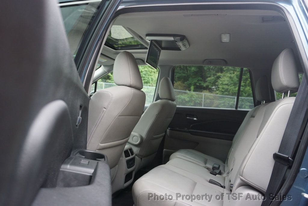 2016 Honda Pilot EX-L photo 10